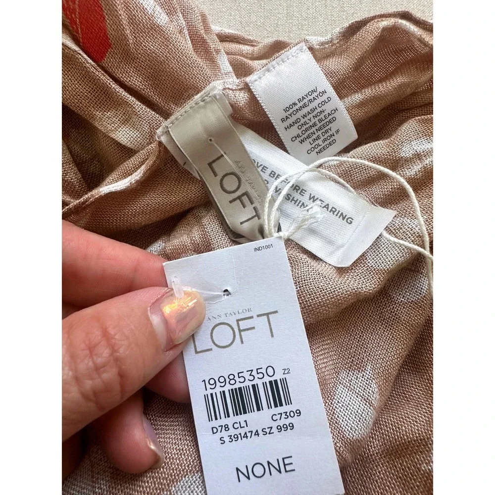 NWT LOFT Ann Taylor Acorn Infinity‎ Scarf Tan Red White Lightweight Rayon